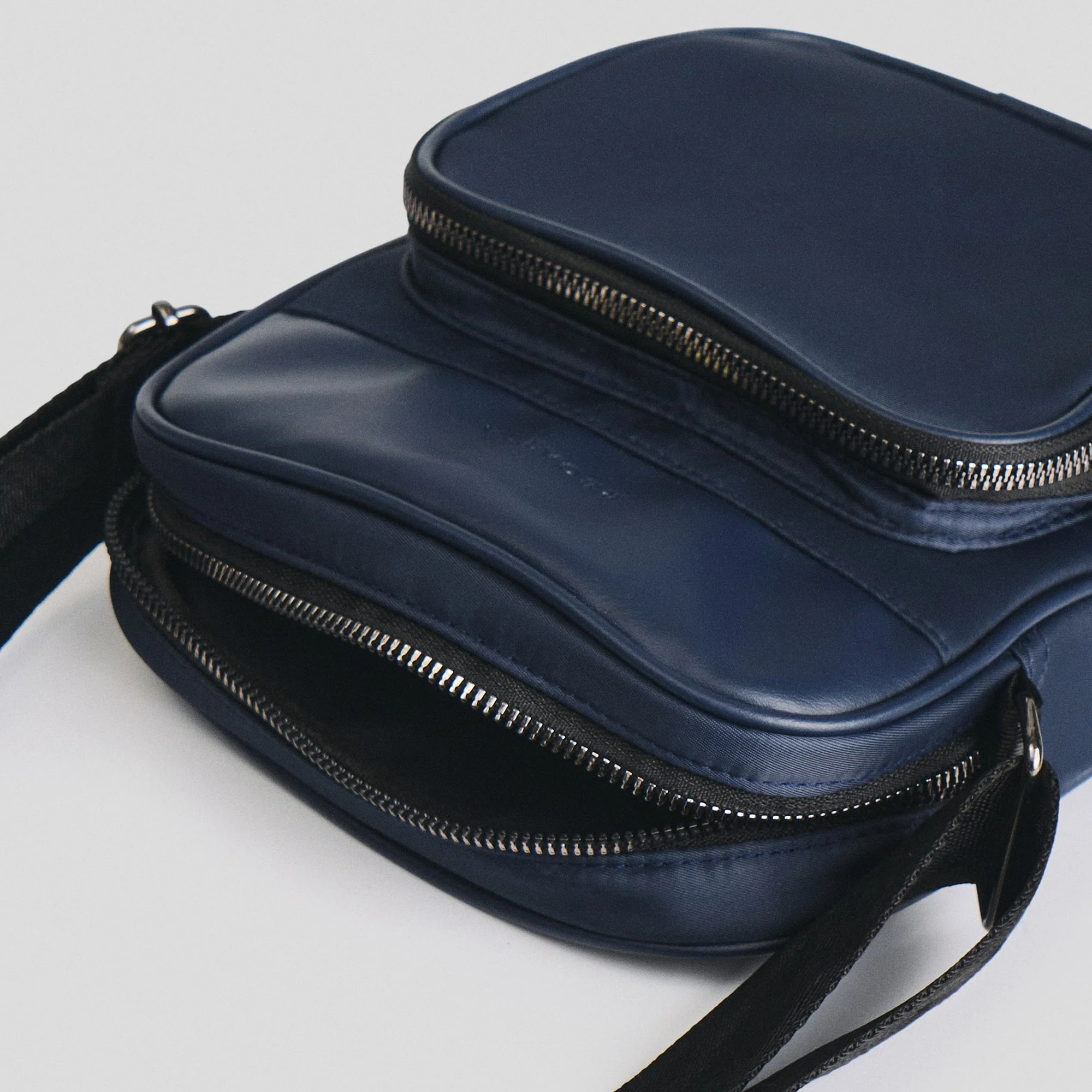 Crossbody Bag - Image 4