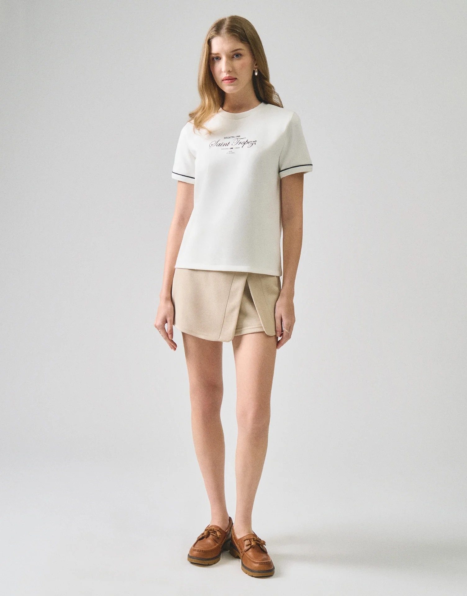 Graphic T-Shirt With Binding Detail - Image 4