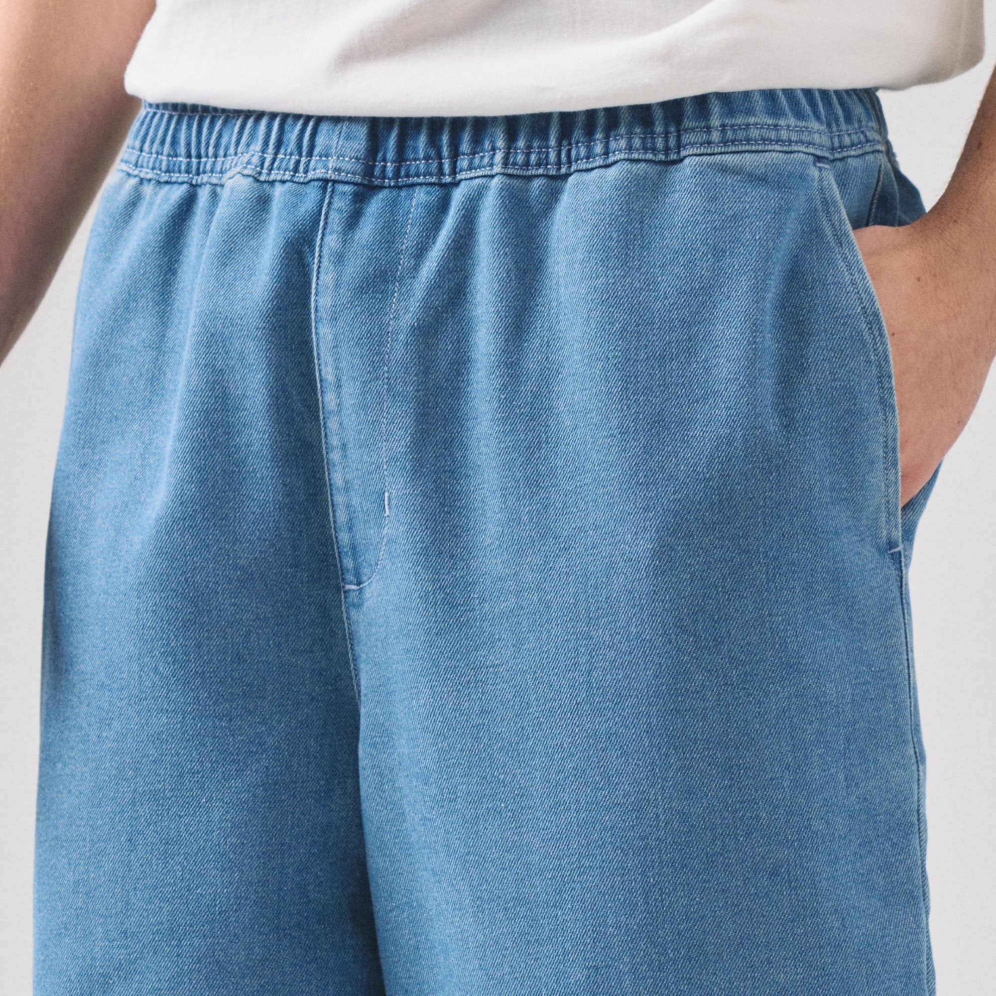 Light Wash Pull Up Denim Pants - Image 2