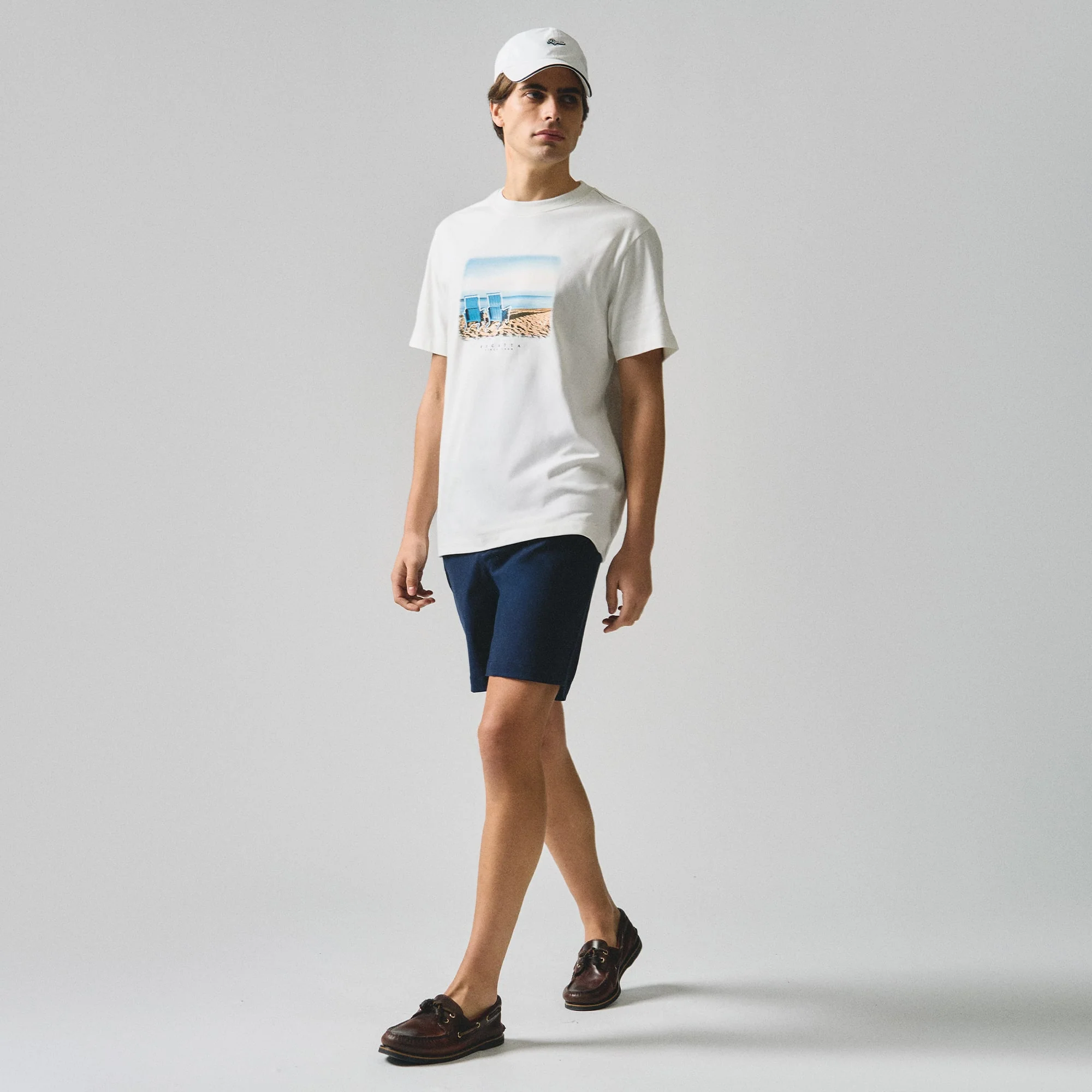Regular Fit Beach Chair Graphic T-Shirt - Image 5