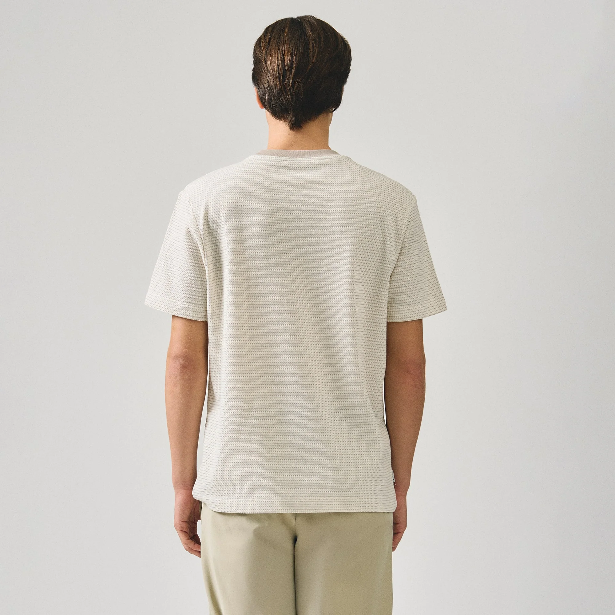 Regular Fit T-Shirt In Two-Tone Jacquard - Image 4