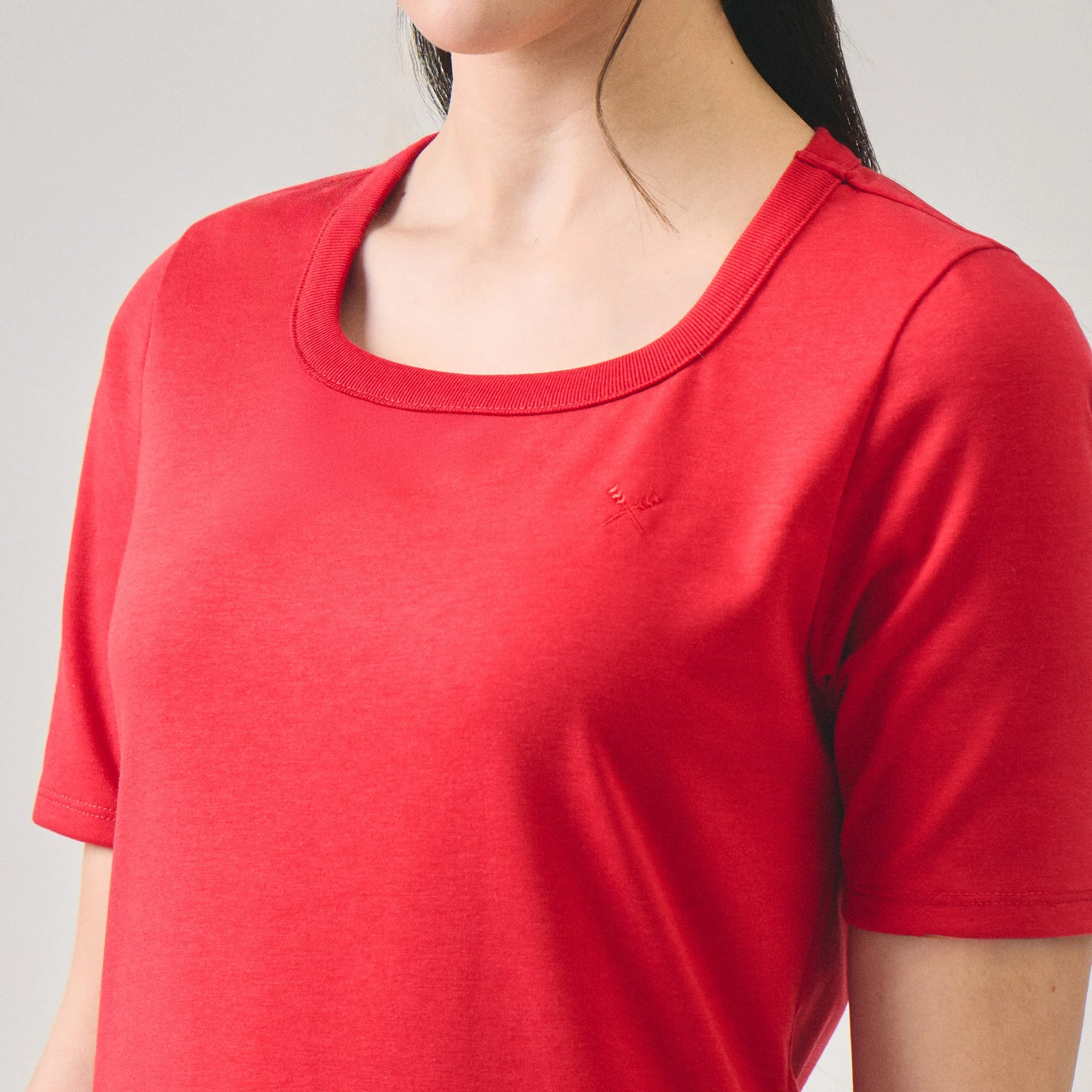 Square Neck Basic T-Shirt - Image 3