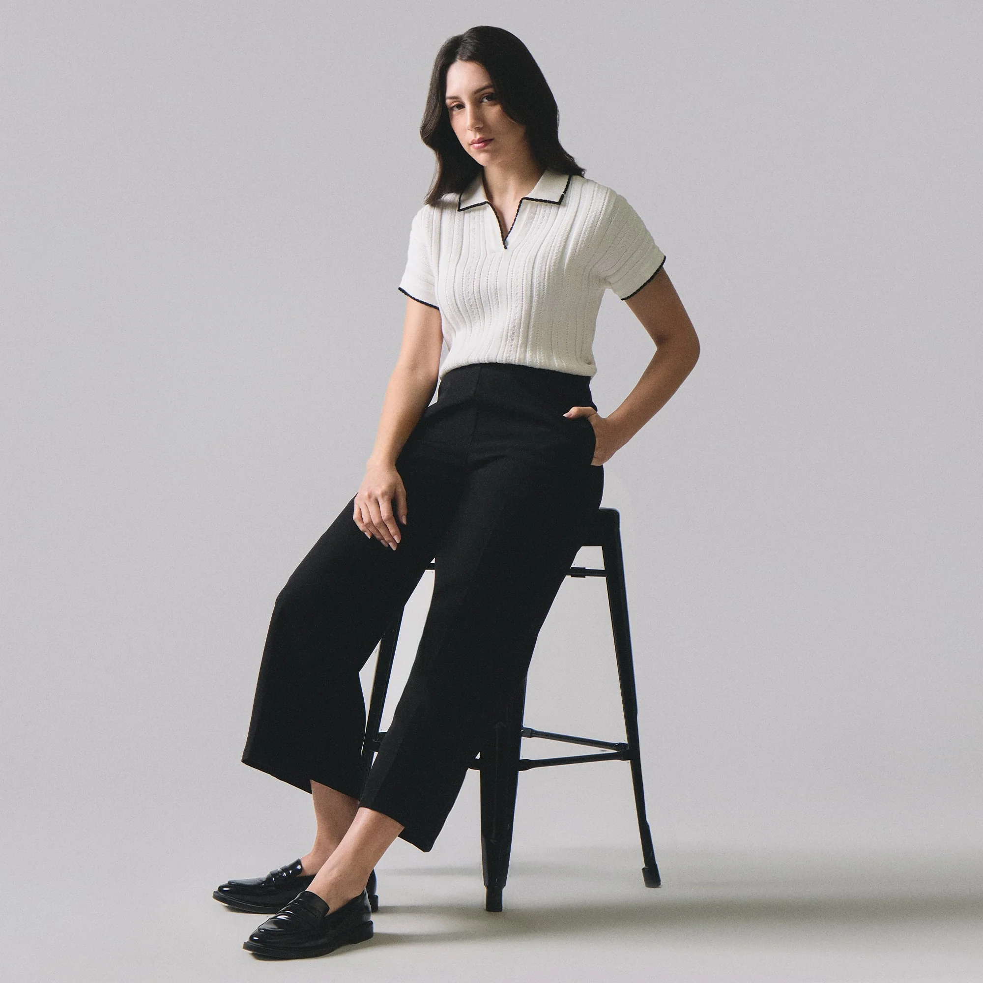 Textured Knit Polo With Scallop Detail - Image 5