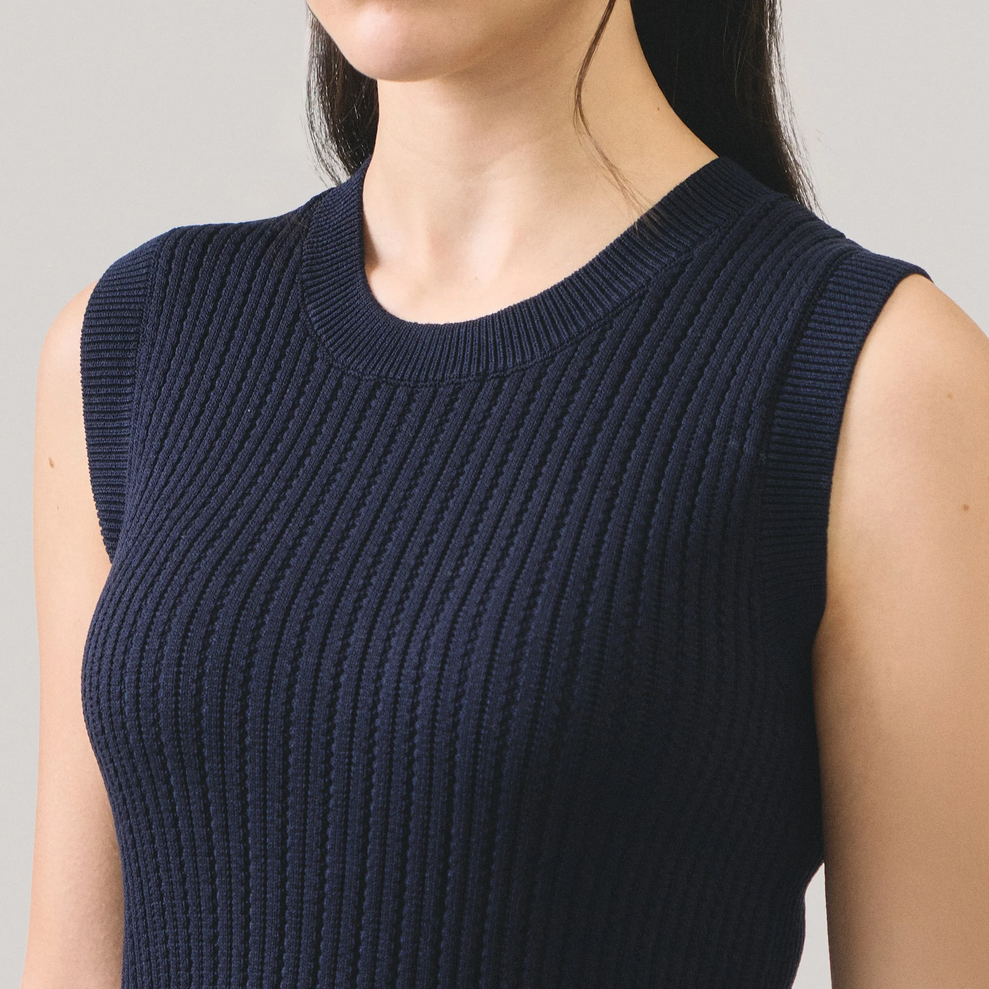 Textured Sleeveless Top - Image 2