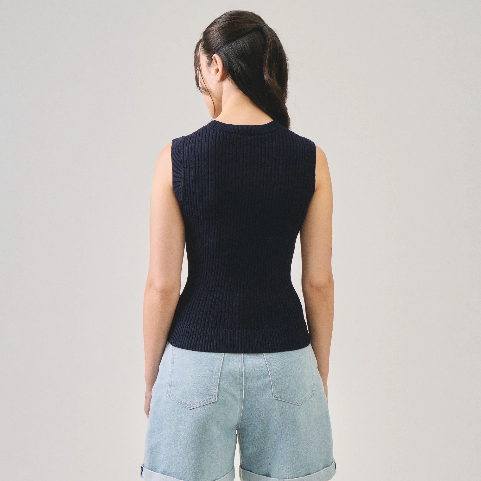 Textured Sleeveless Top - Image 4